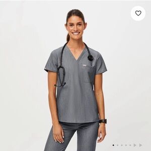 Figs women's Catarina - One-Pocket Scrub Top - S / Graphite